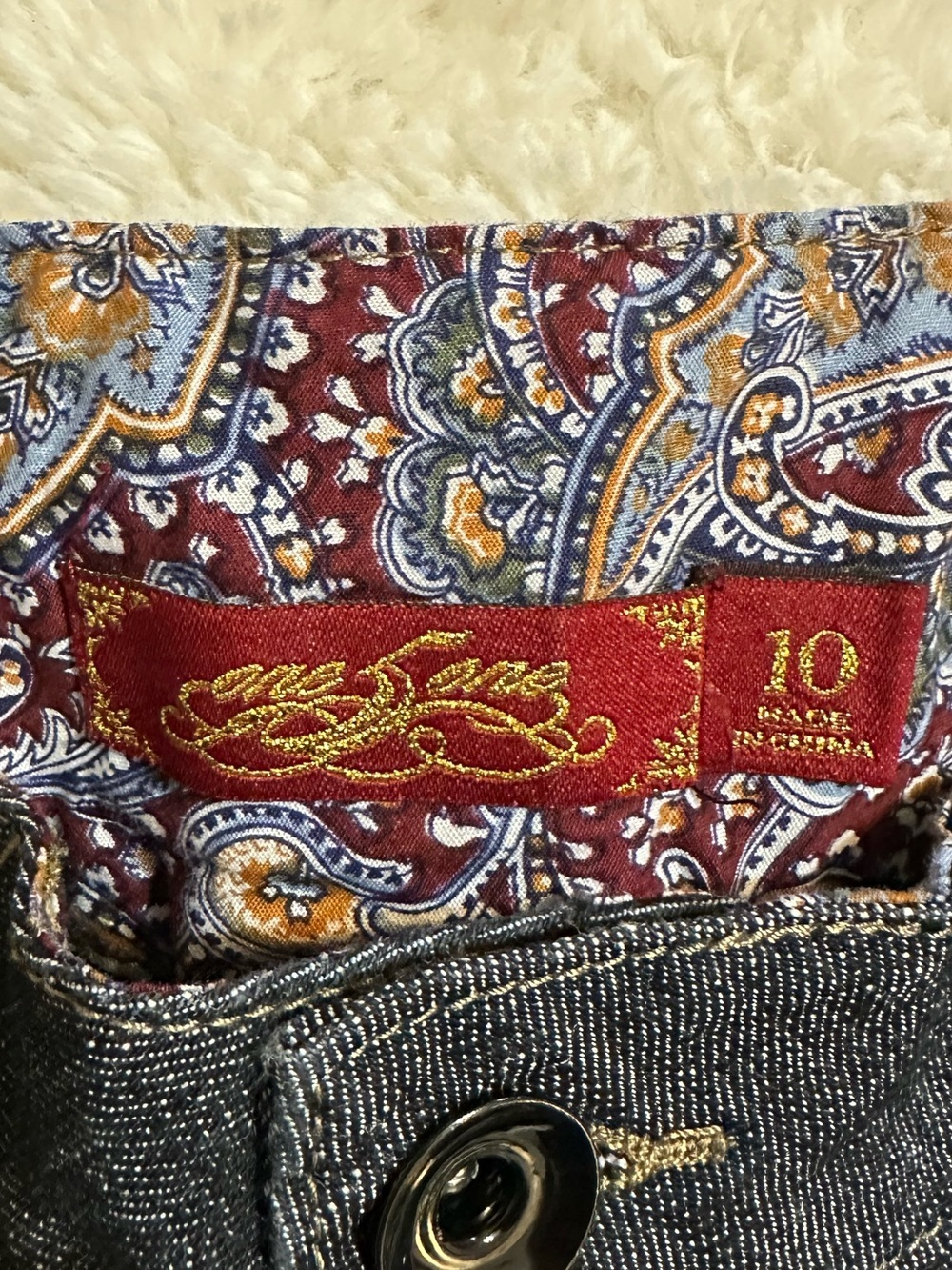 One 5 One Dark Wash Denim Shorts Size 10 Cuffed Stretch 4.5” Inseam - Picture 5 of 10